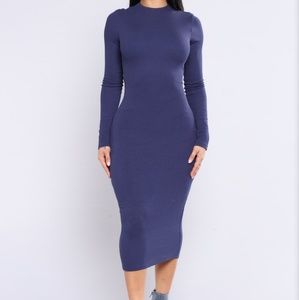 NWOT Fashion Nova long sleeve midi dress